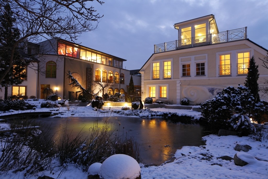Winter im Garten-Hotel