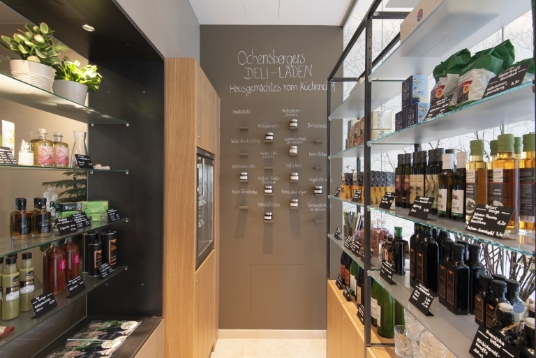Shop 1 - (c) Bergmann